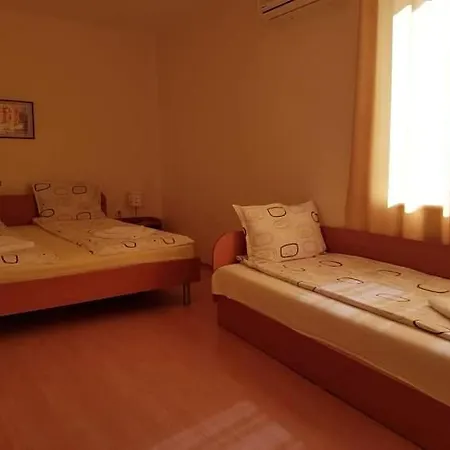 Otel Хотел Флирт Primorsko